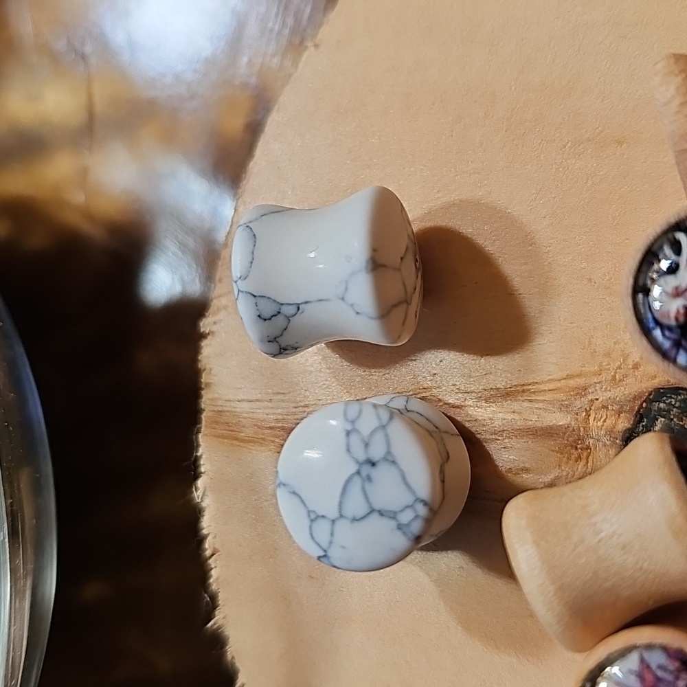 6 pairs of double flare 00g plugs - Picture 2 of 5